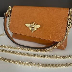 Camel Italian Leather Crossbody Gold Bee Bag Purse Gold Chain Leather Strap Tan
